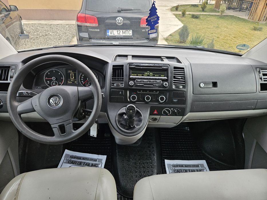 Vw /t5/ 8+1/2015/Impecabil/