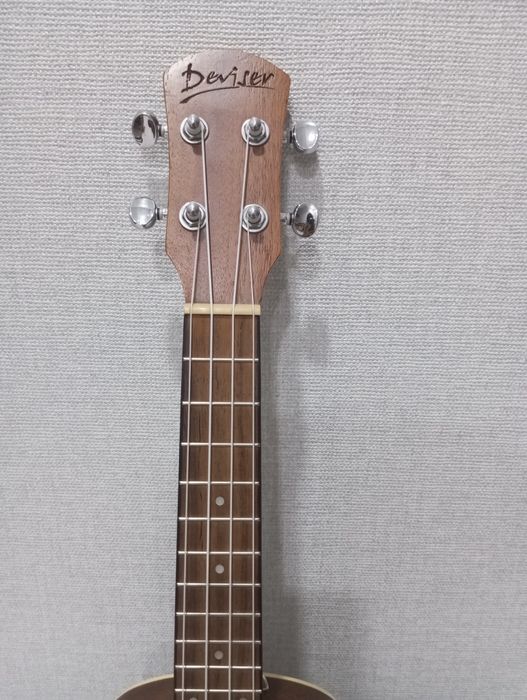Гитара.  Deviser