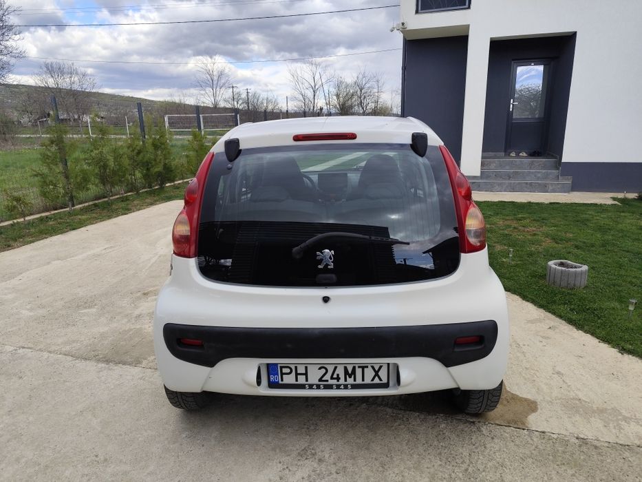 Peugeot 107  – 5 Uși | Navigație | AC | 175.000 km