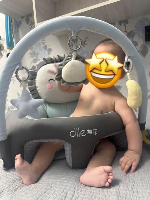 Мягкий детский стульчик