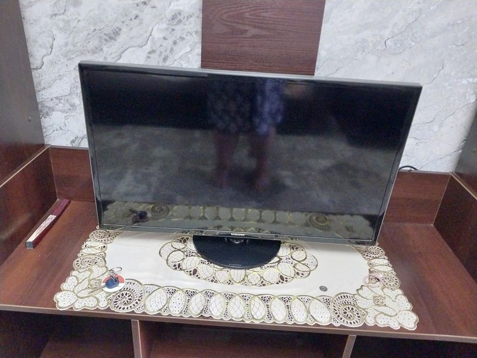 Телевизор самсунг