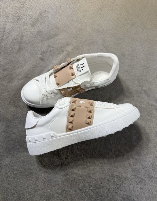 Valentino Garavani Rockstar 36 / 37 / 38 / 39 noi new