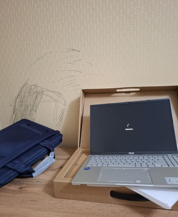 Asus vivobook s16. Core i7. 16gb/1tb ssd