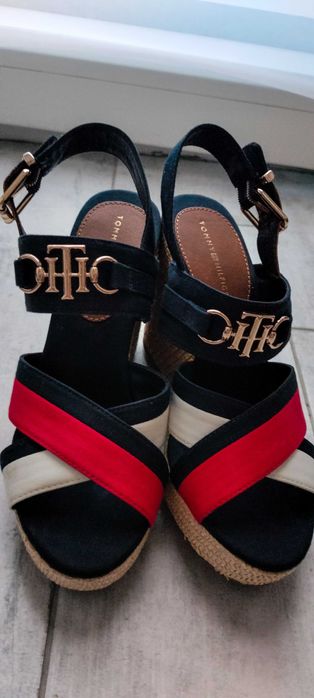 Сандали на платформа Tommy Hilfiger