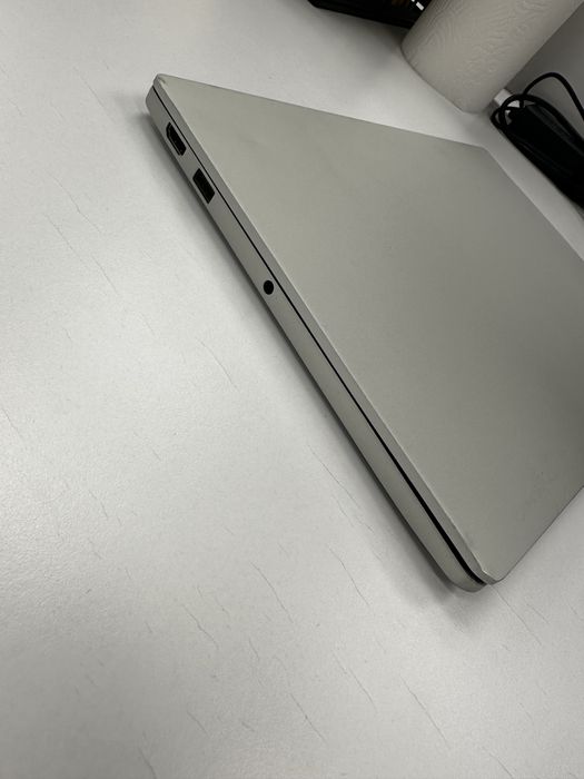 Ноутбук Xiaomi Mi Air 13