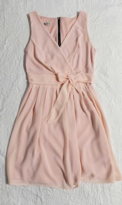 Нежна розова лятна рокля