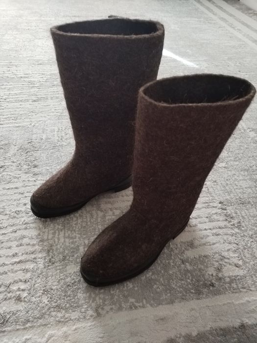 Продам валенки размер примерно 43-44