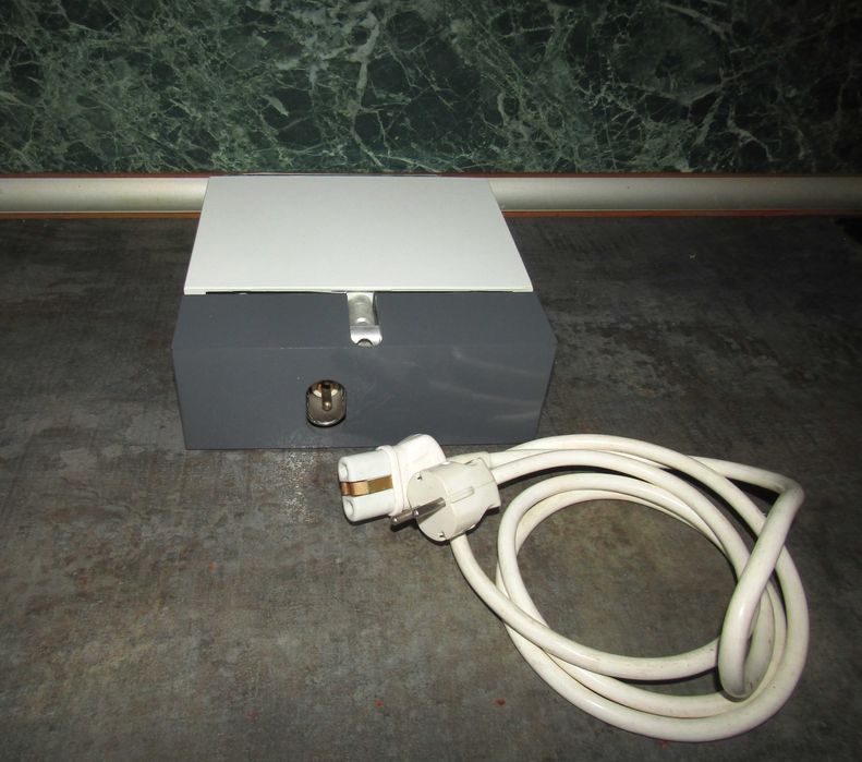 Кварцова/ултравиолетова лампа Hanau Höhensonne, нова