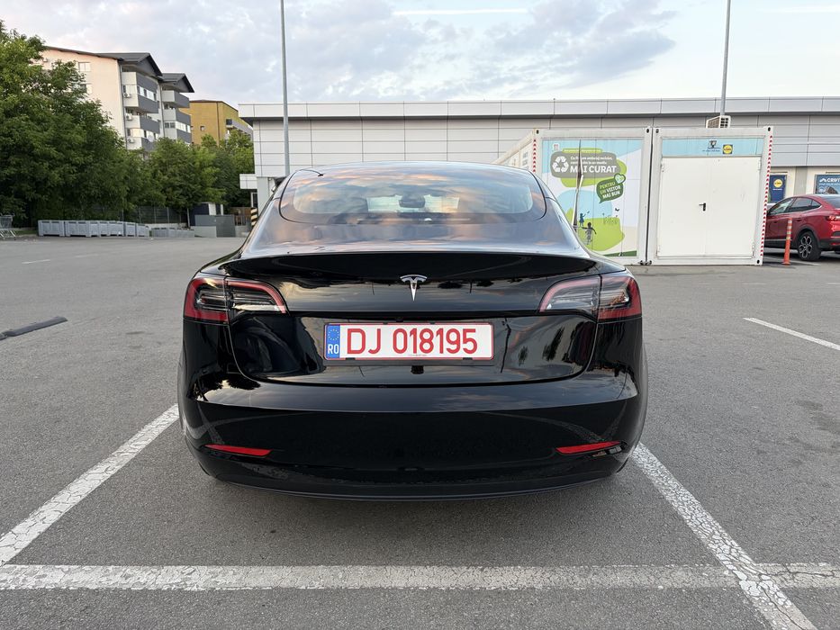 Tesla Model 3 RWD Enhanced Autopilot