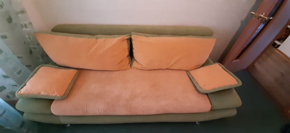 Продам диван,раскладывается