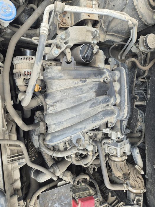 Dezmembrez nissan qashqai  motorizării 1.6 benzina , 1.5 și 2.0 dci