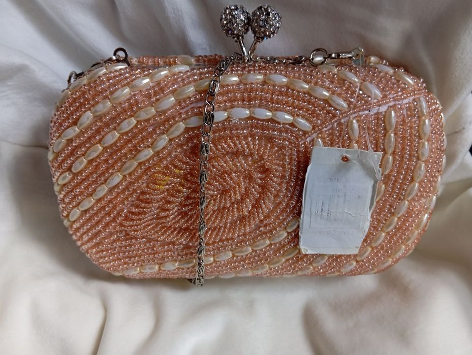 Сумки сумки срочно купите скорее почти даром