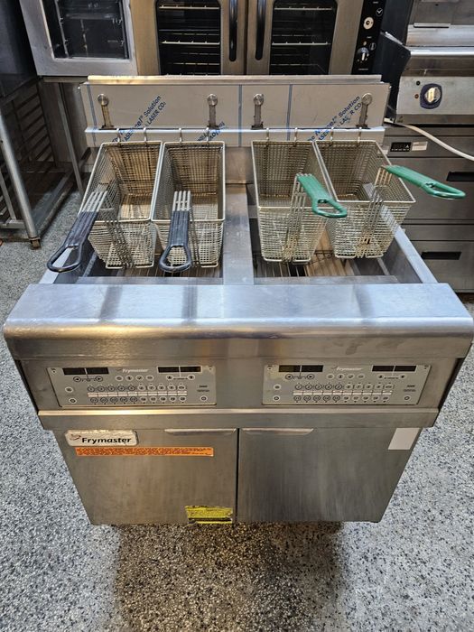 Колички за магазин 60броя по 75лв чисто нови