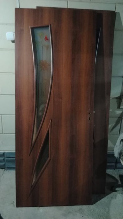 Продам двери межкомнатные