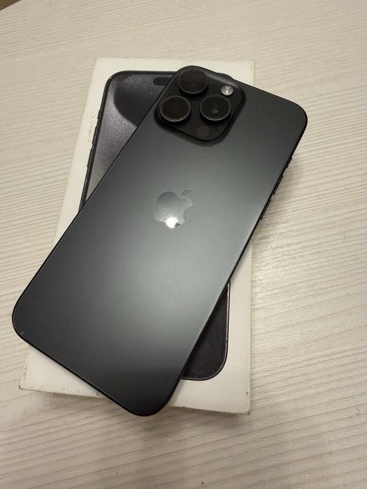 iPhone 15 Pro Max 256 gb Black Titanium