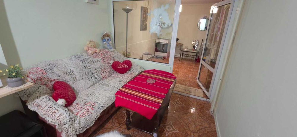 Дава се под наем Двустаен апартамент в София, Павлово - 40 кв.м за 328.95 € - Снимка #1