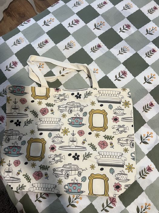 Плътна еко торба и дрешка за книга на Friends