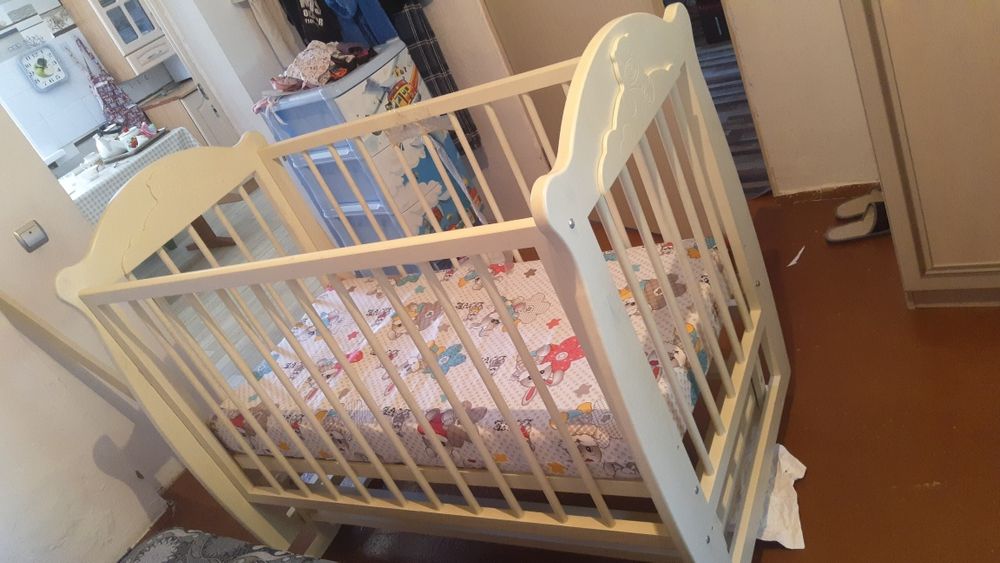 Манеж с матрасом