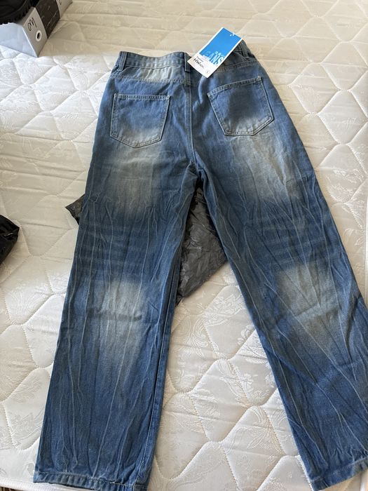 Продам джинсы новые