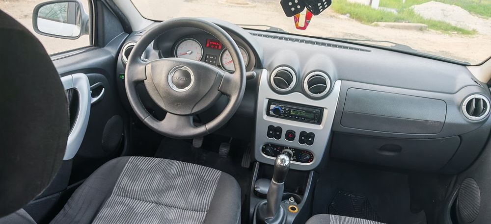 Dacia logan berlină / 2009-12  / GPL