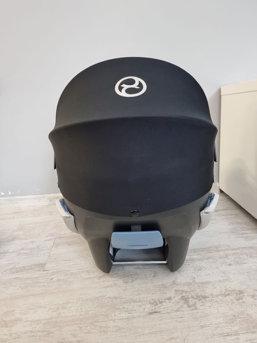 Бебешка кошница / стол за кола Cybex Aton 5