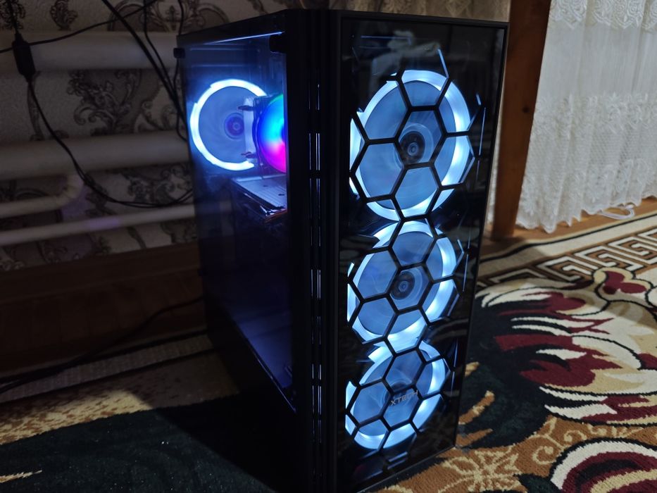 Новый игровой компьютер. Срочно продается!