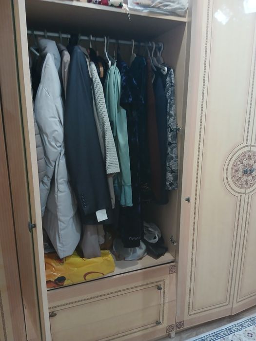 Спальный гарнитур !!!