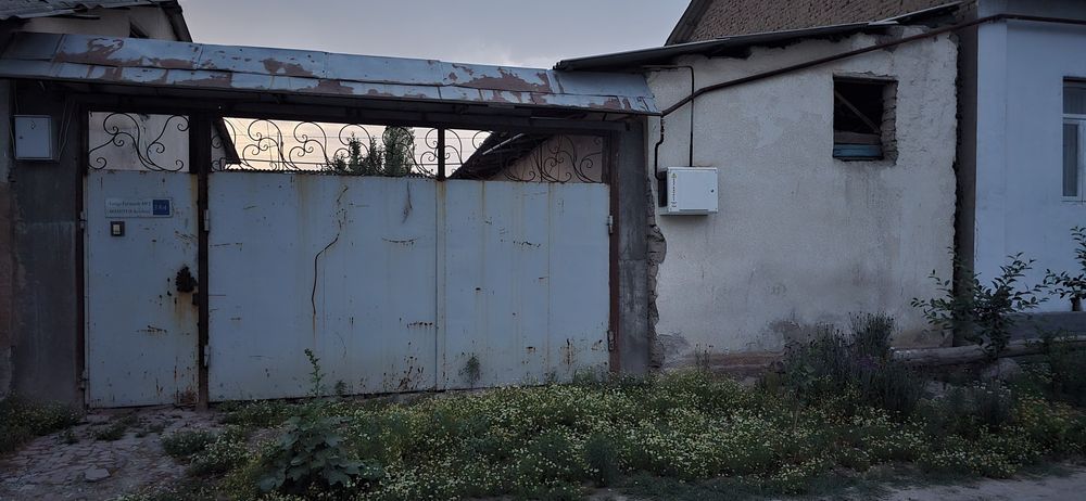 Продаётся дом 206 квадратов временка туалет душ плюс две комнаты новые