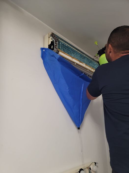 Montaj aer conditionat si instalatii sanitare