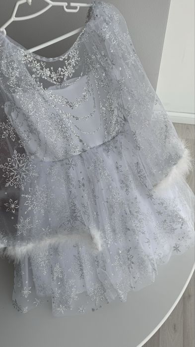 Платье белое снежинка