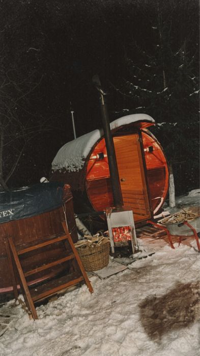 De vanzare Ciubar+Sauna