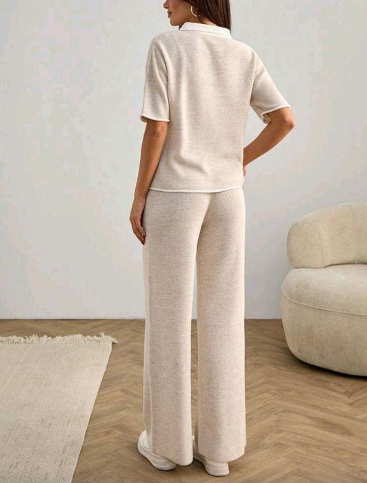 Set tricotat cu pantaloni evazati