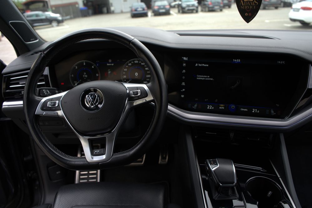 Volkswagen Touareg R-line