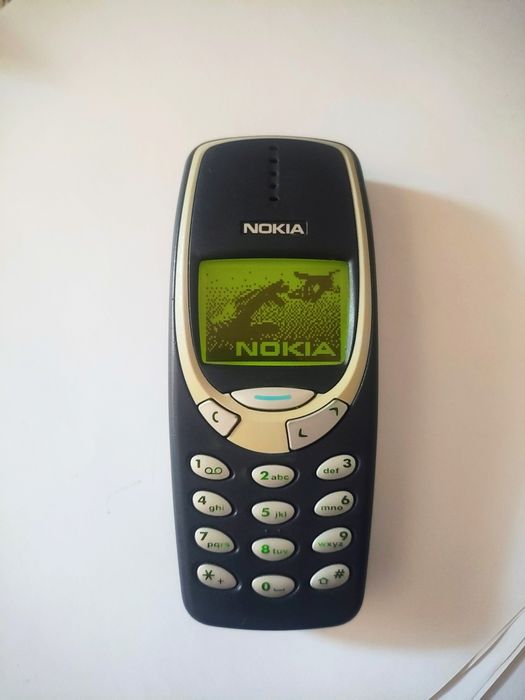 Nokia 3310 + charger nou   l ( decodat, baterie NOU NOUȚĂ)