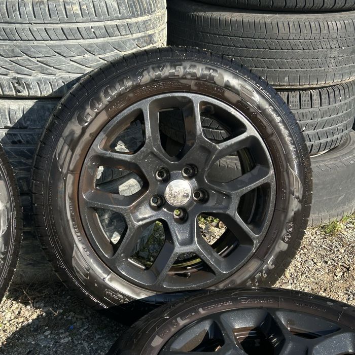 215/60/17 5x110 JEEP 65.1 централен Гуми с джанти