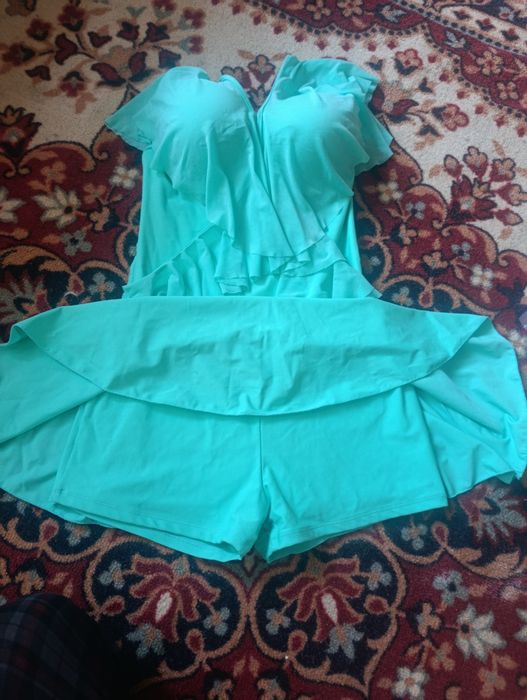 Купальник,жуда чиройли,паси шортикли