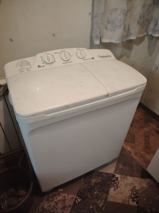 Продам машинку полуавтомат