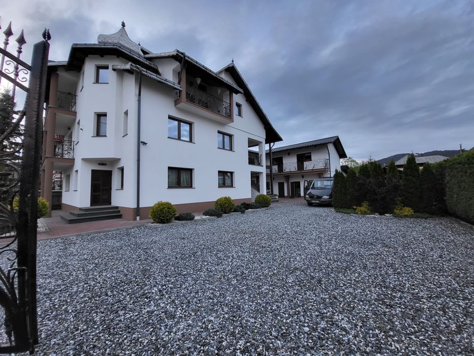 Vand locuinta in gura humorului