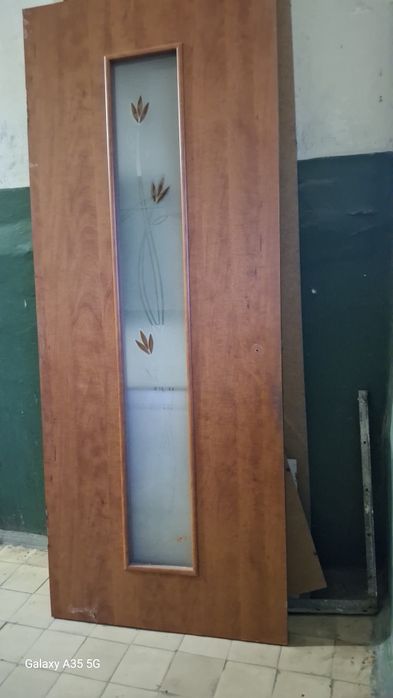 Продам двери б/у