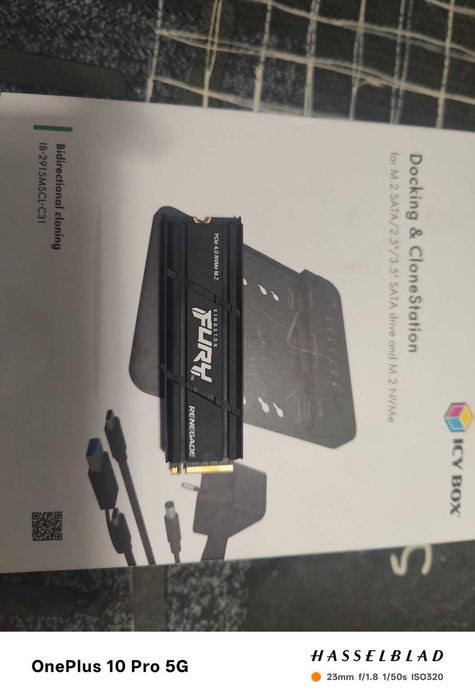 Продавам SSD Kingston FURY Renegade 2TB м.2