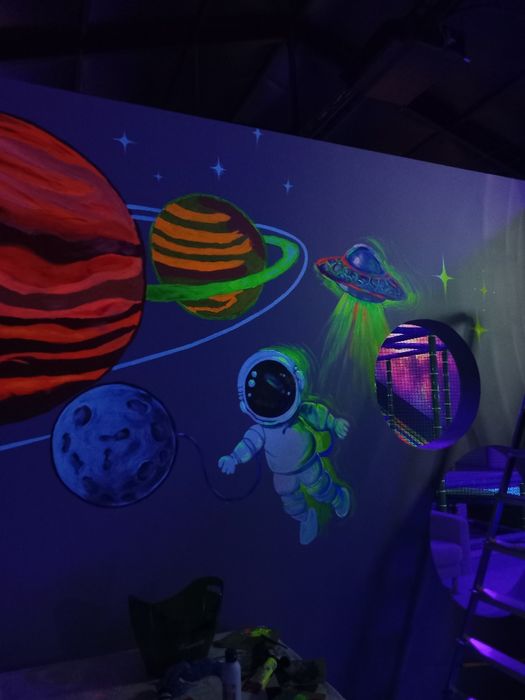 Realizez pictură murală personalizată