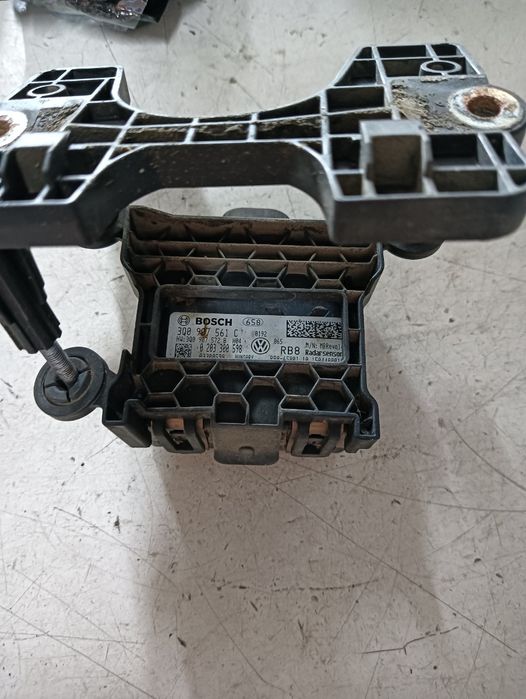 Senzor Radar Distronic Volkswagen Passat 3G2 2014 - > 3Q0907561C