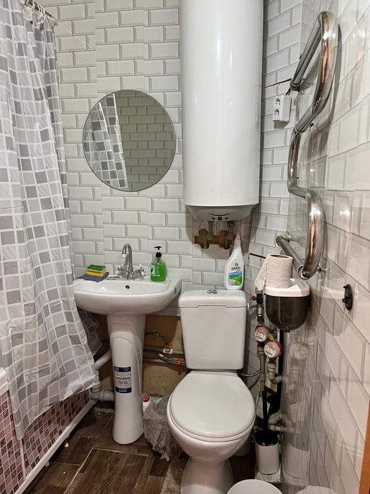 Сдаётся 1 ком квартира мкр 4 д 25