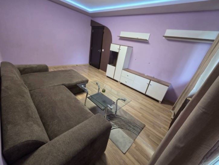 Дава се под наем Двустаен апартамент в София, Изток - 58 кв.м за 663 € - Снимка #1