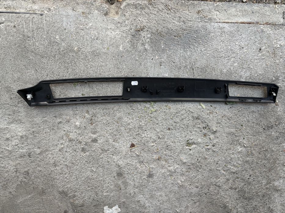 Bmw E60 лайсна централно табло