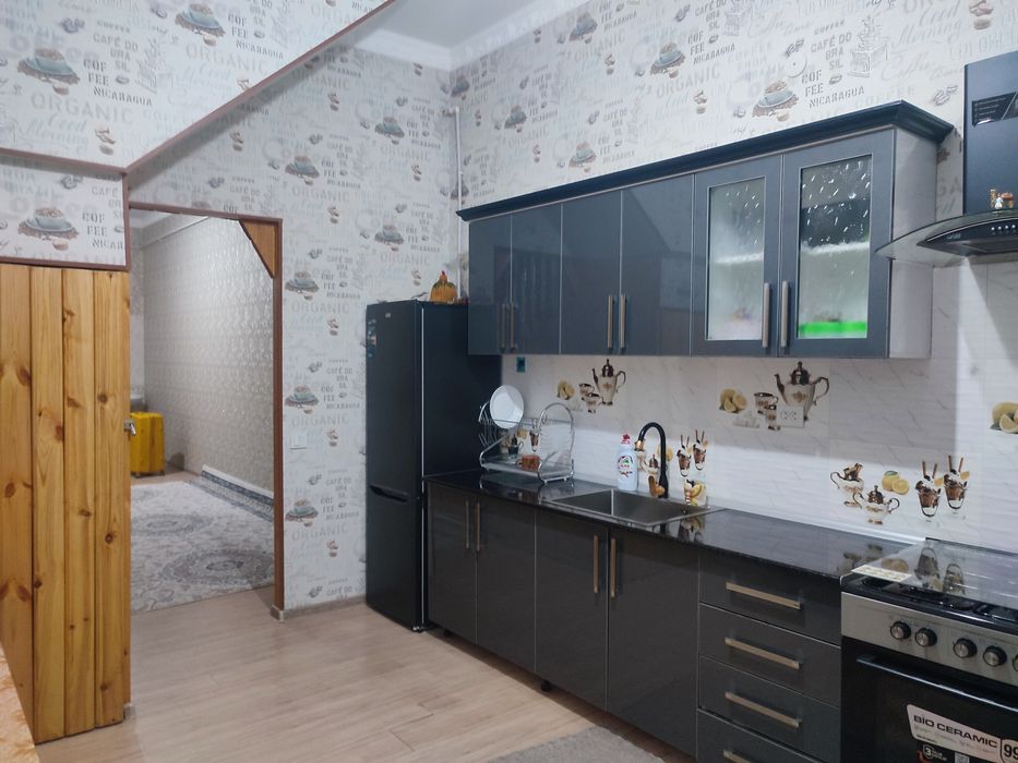 Урганч шахар спутникда 2 этажли котедж сотилади