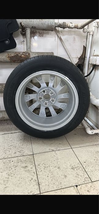 Колесо на Камри 75