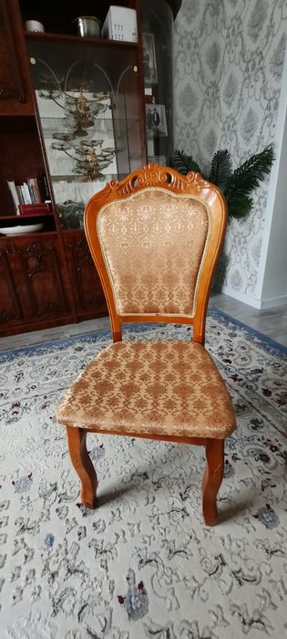 Стольчик и гарнитуры