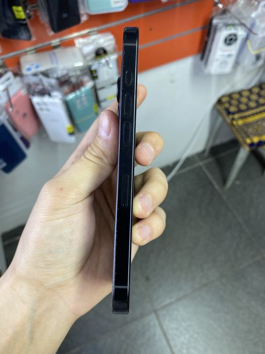 В продаже Iphone 16 pro , 128 g