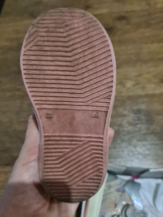 Продам сапожки осенние